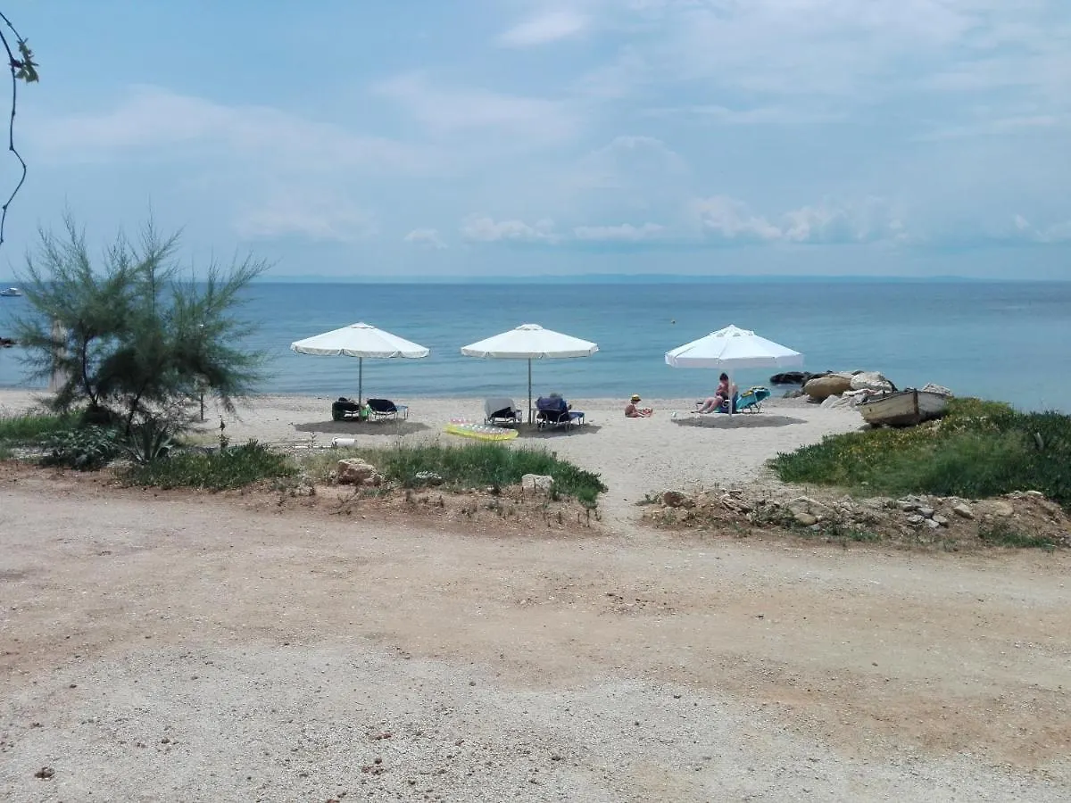 Porto Almira Beachfront Apartments Nikiti
